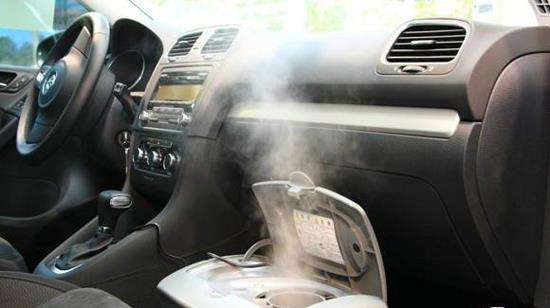還有這種操作？車內(nèi)甲醛超標(biāo)，豪車一秒變“毒車”
