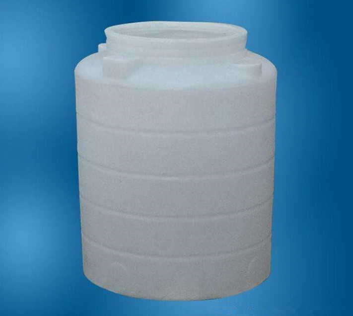 廚房水管破裂傳出刺鼻性氣味，原以為是鄰居家甲醛超標，沒想到是“絕命毒師”