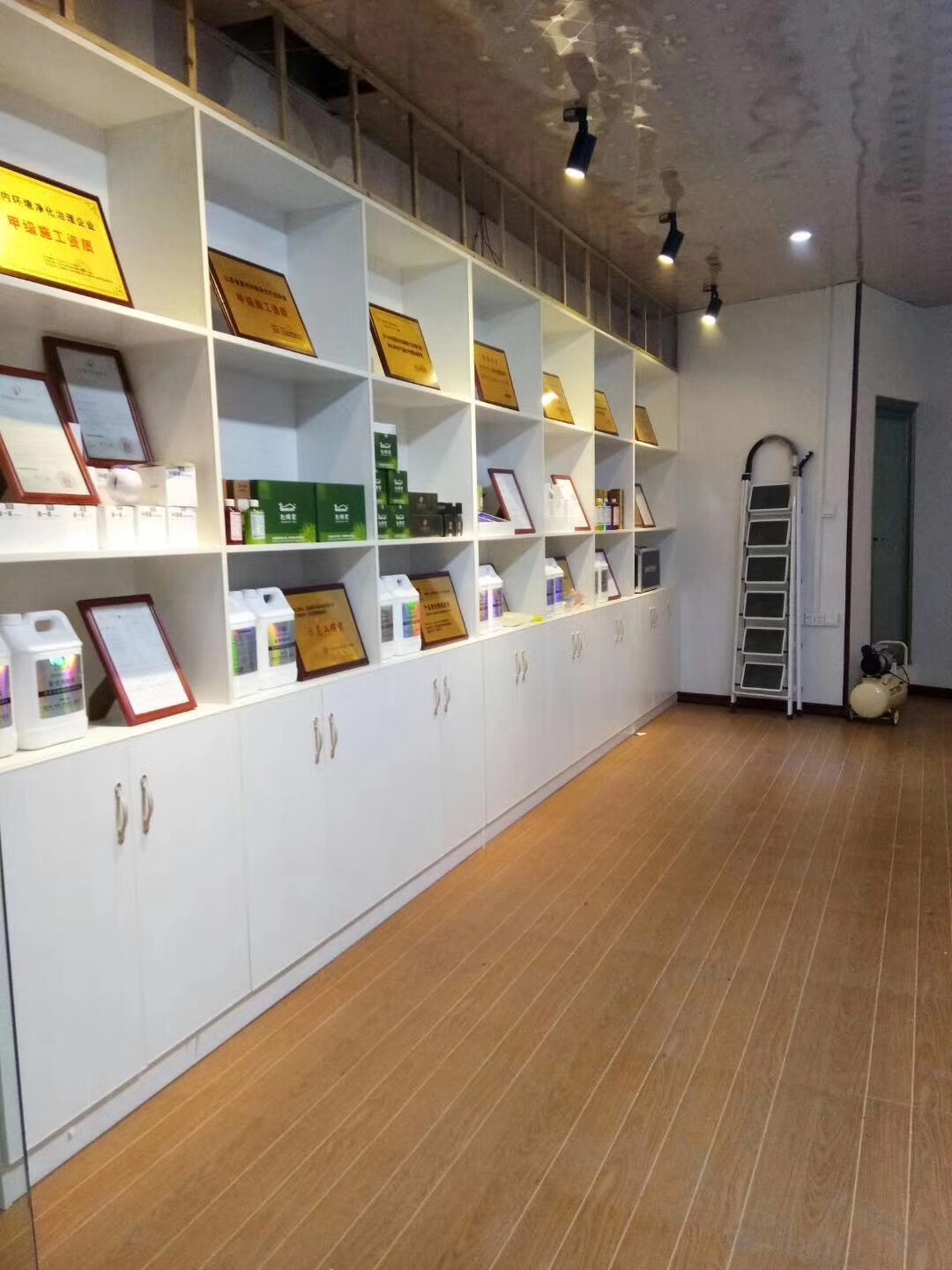 熱烈祝賀創綠家空氣治理惠水服務中心新落成！