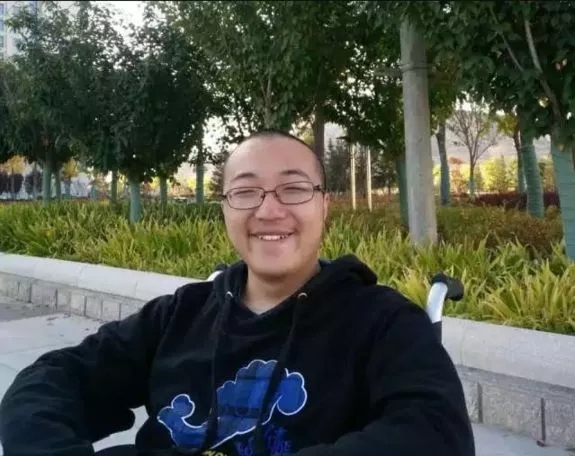 青春是用來奮斗的，除甲醛的青春最美麗！