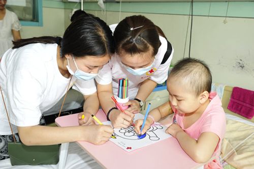 室內(nèi)甲醛超標(biāo)怎么辦？為了快樂暑假，父母必須這么做！