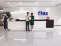 熱烈祝賀魏總簽約創綠家北京市區級代理!